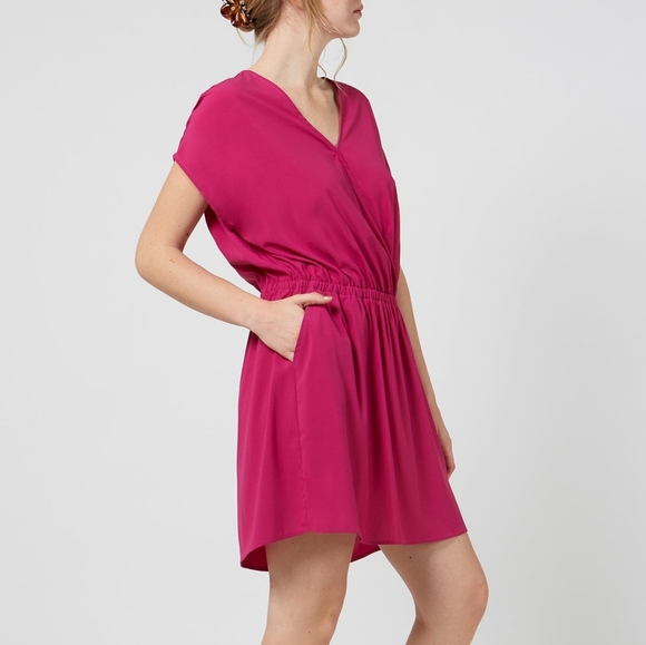 FIG pink Diani travel dress, dolman short sleeve, above the knee, size XS, NWT - Picture 2 of 12